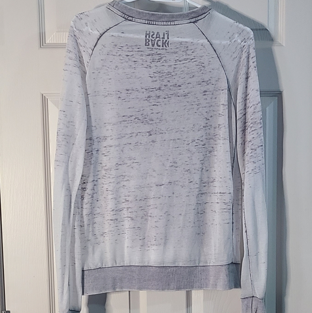 Paper thin sweater - Picture 5 of 5
